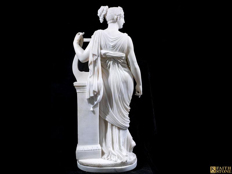 Estatua de mármol de Terpsícore, después de Canova