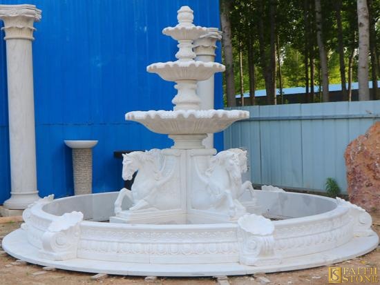 Figure Statue Water Fountain