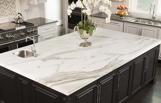 La opción duradera y elegante para cocinas y baños modernos